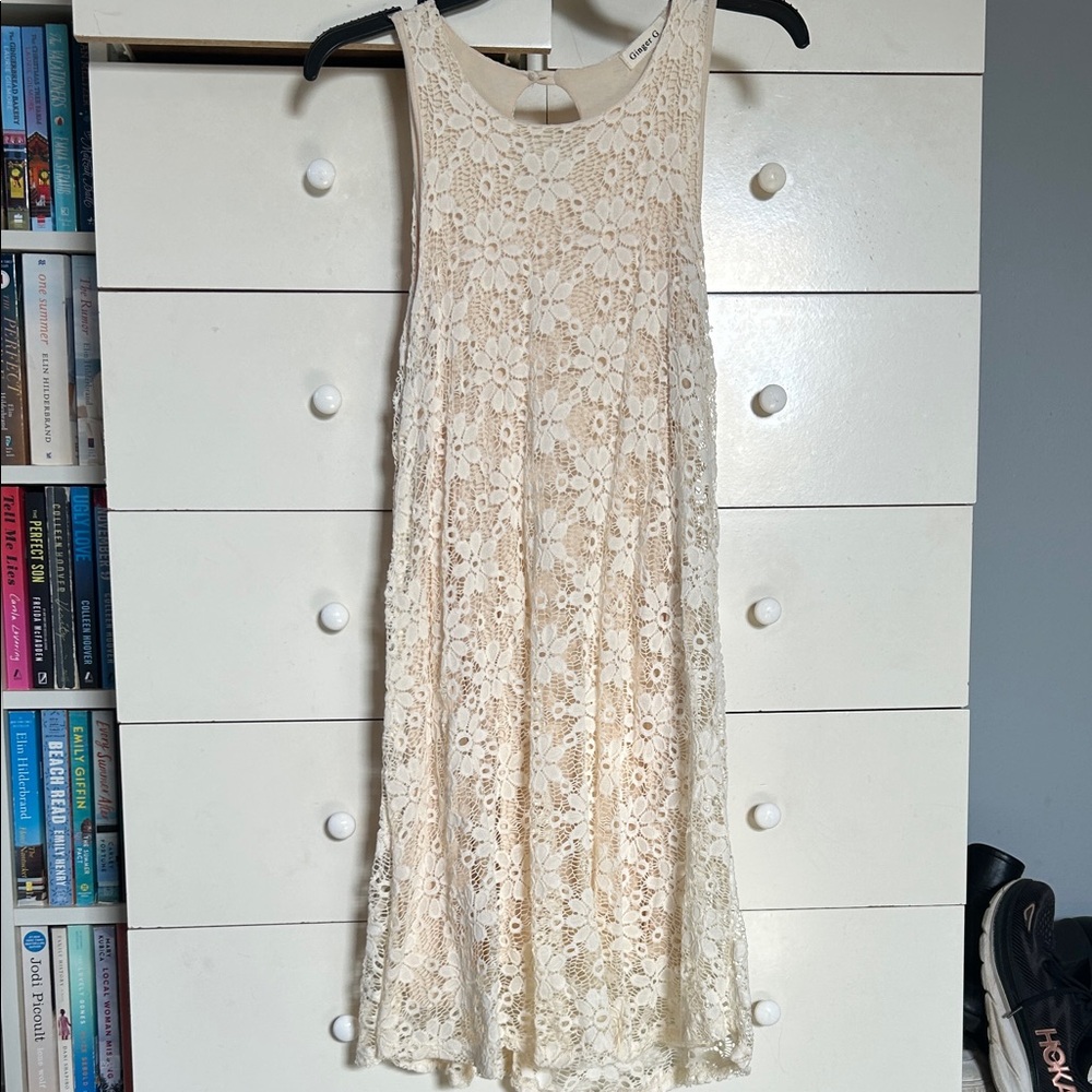 Ginger G Cream Floral Lace Midi Dress